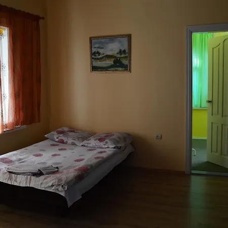 Svečių namai Klevas *
